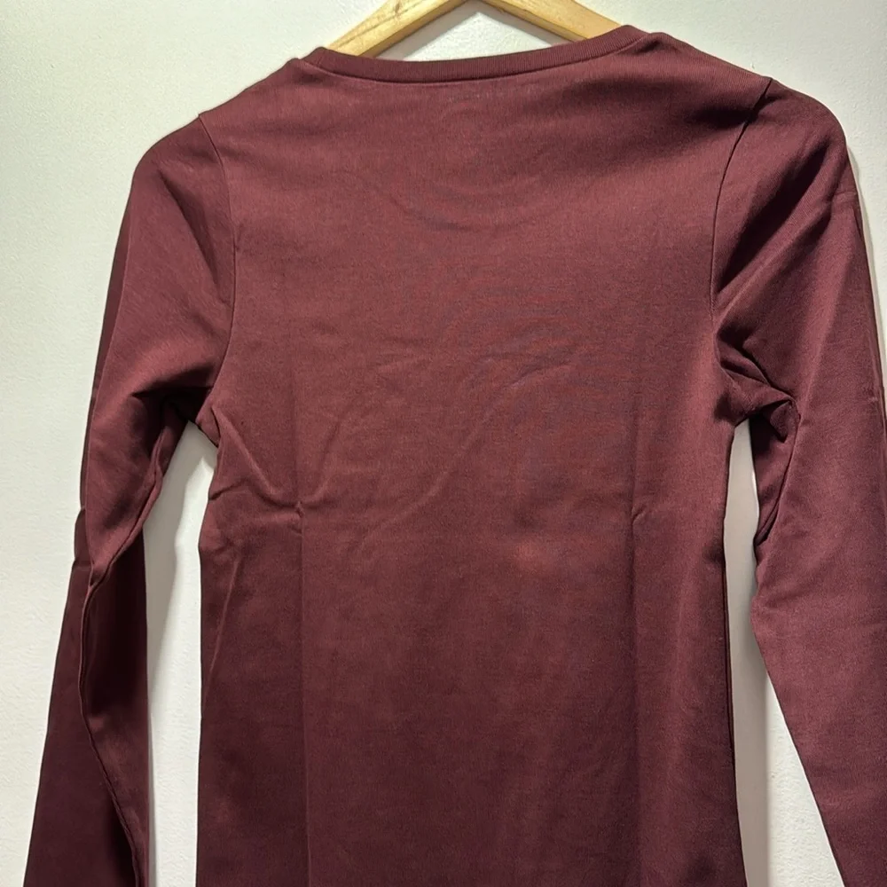 Long Sleeve Crew Neck T-Shirt - Picture 5 of 8